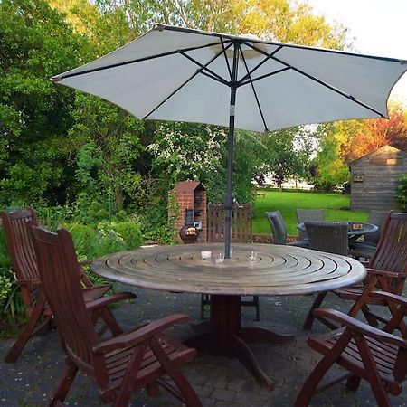 Stunning Barn Conversion Ideal For Large Families Bildeston Exterior foto