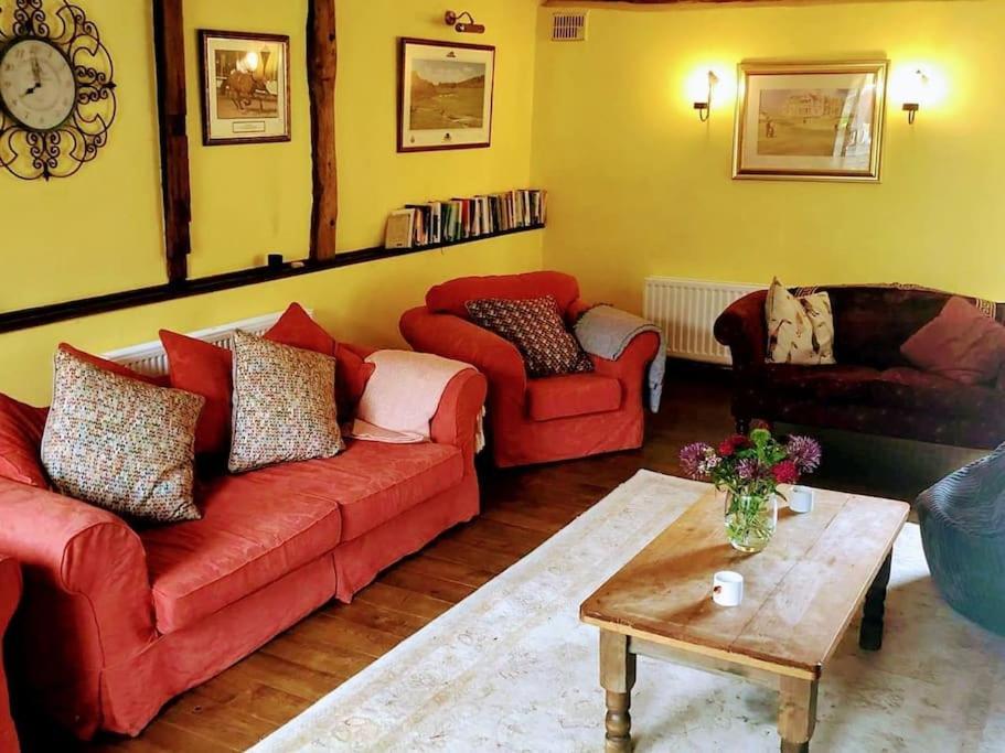 Stunning Barn Conversion Ideal For Large Families Bildeston Exterior foto
