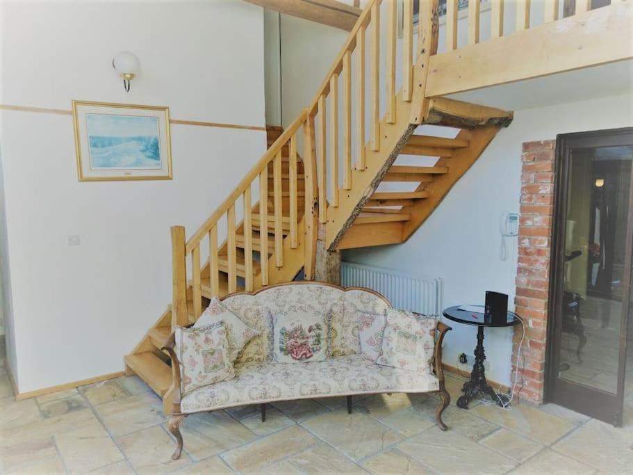 Stunning Barn Conversion Ideal For Large Families Bildeston Exterior foto